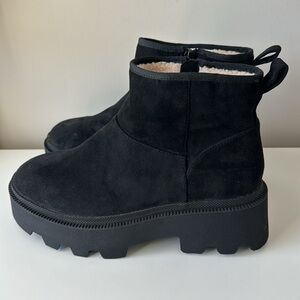 Universal thread women’s black Rowland boot 8